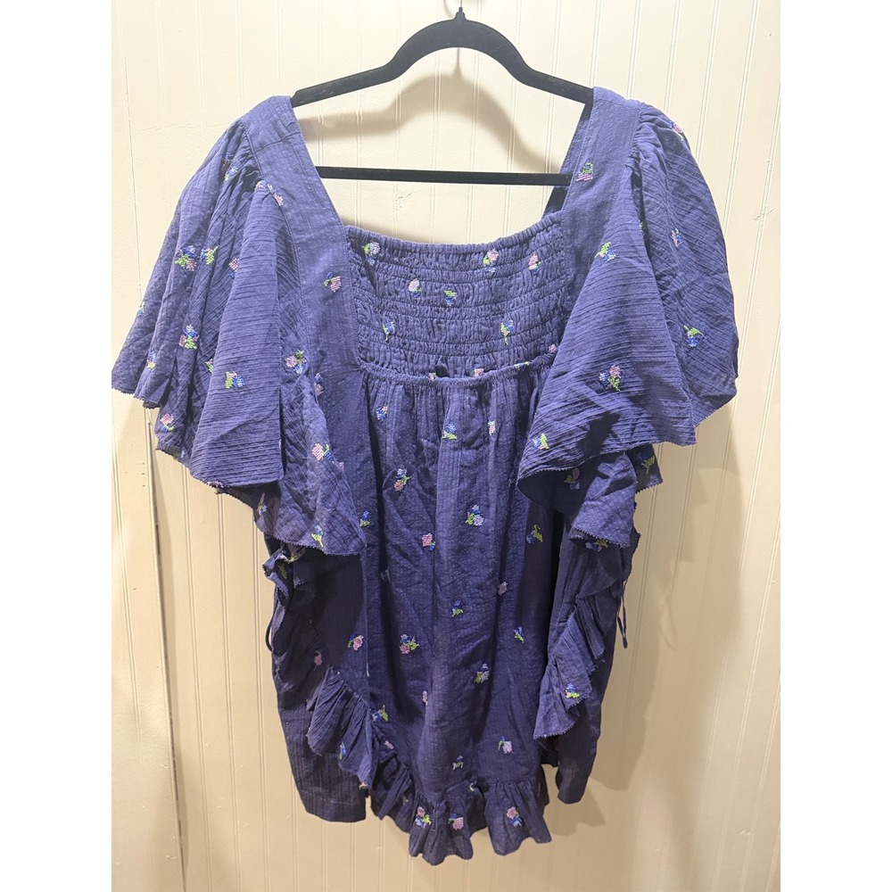 Free People Navy Floral Embroidered Flutter Sleeve Smocked Shorts Romper Size M
